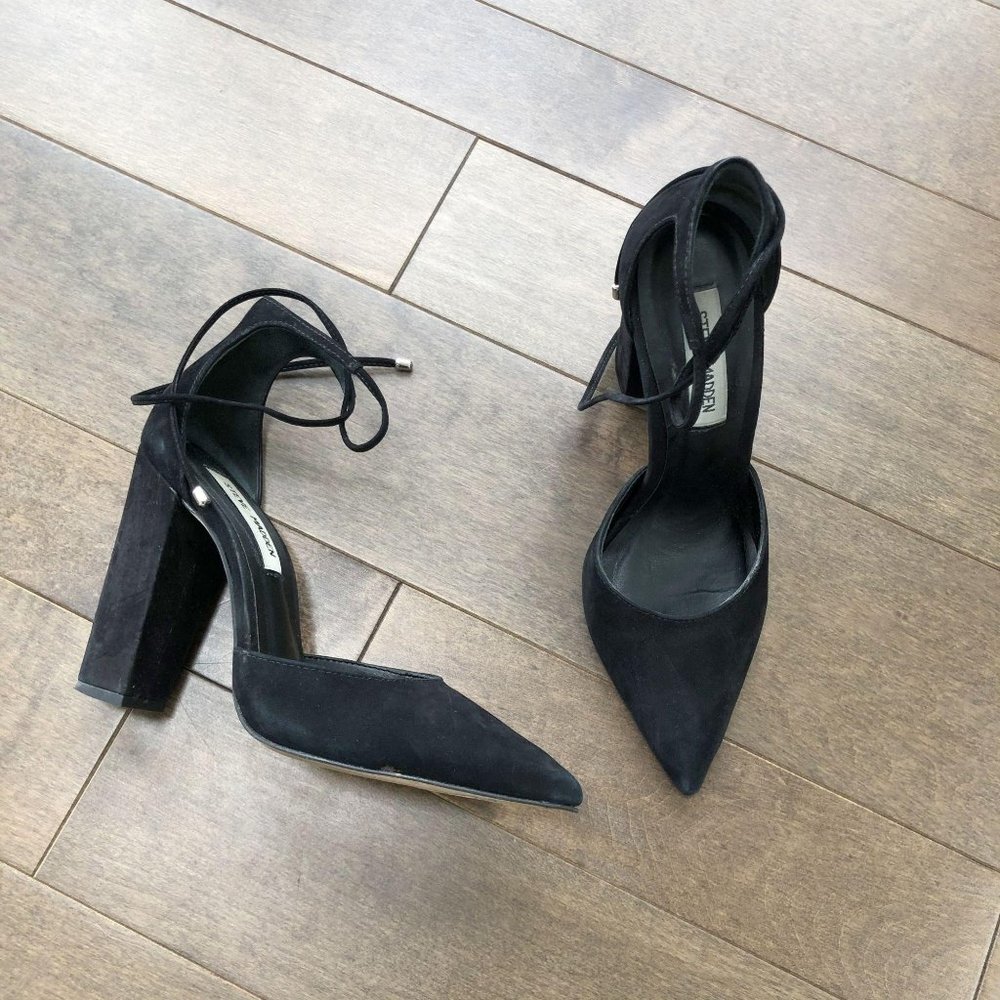 Steve Madden Black Suede Pamperd Lace-Up Pump Heel - Picture 1 of 9